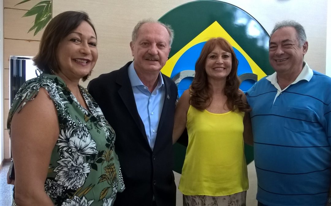 Presidente da FENACLUBES recebe delegação da ASCADE