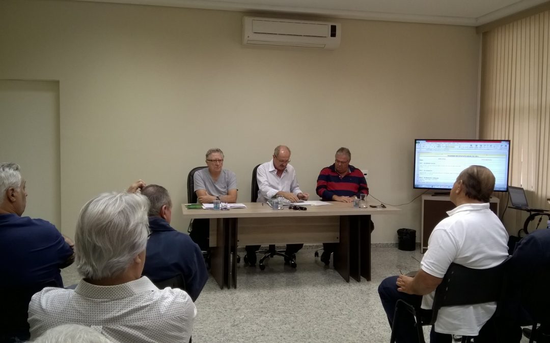 FENACLUBES tem presença de destaque em assembleia da CBC