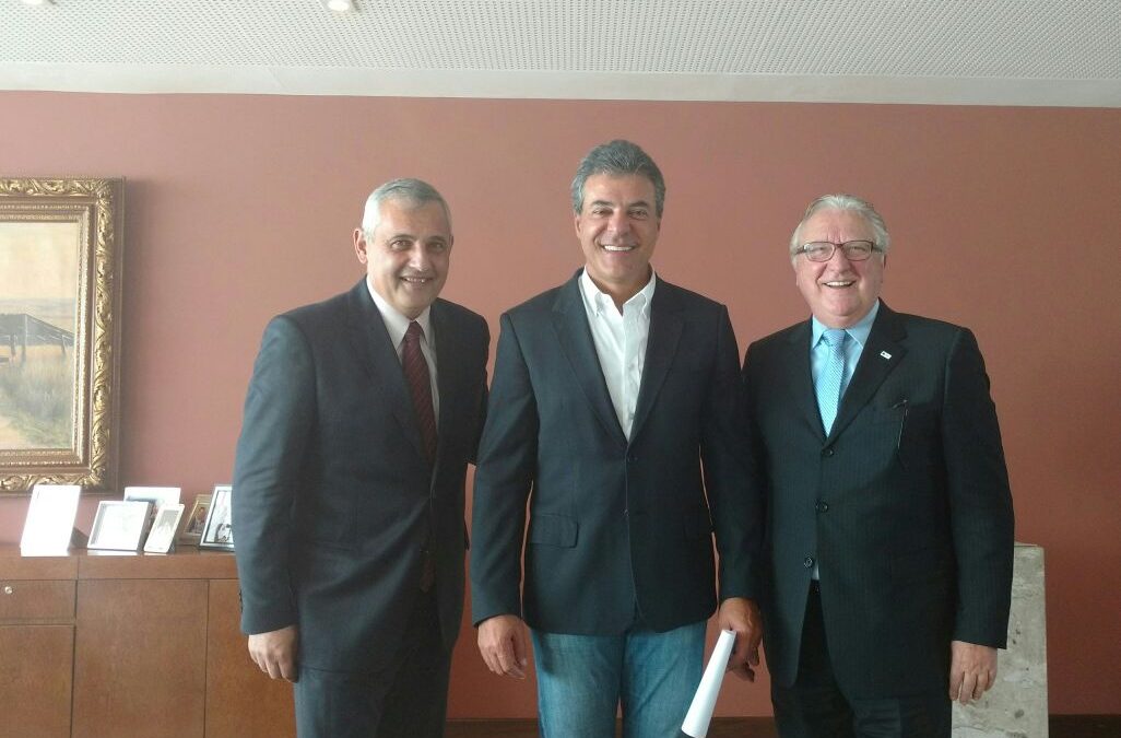 Presidentes da CBC e do Sindiclubes têm audiência com Beto Richa, governador do Paraná