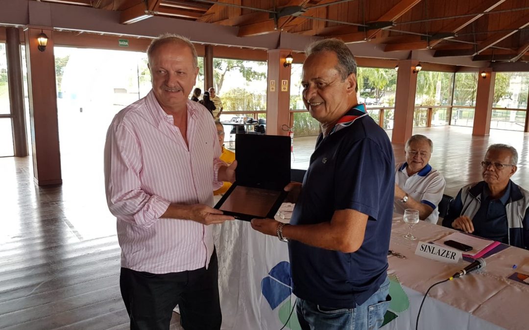 Presidente da FENACLUBES homenageia Clube no DF