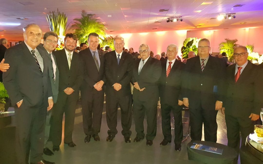 Presidente da FENACLUBES presente na inauguração de pavilhão do Minas Tênis Náutico Clube