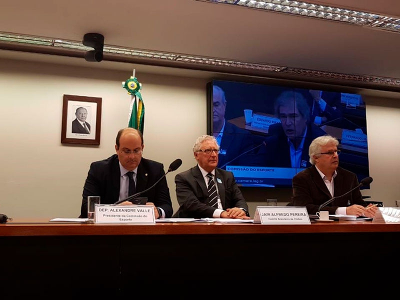 Clubes mostram força na Câmara dos Deputados
