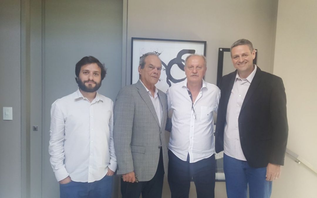 Diretoria da CBAt visita a FENACLUBES