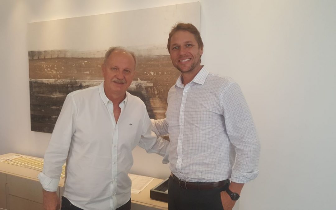 Presidente da Confederação Brasileira de Tênis visita a FENACLUBES