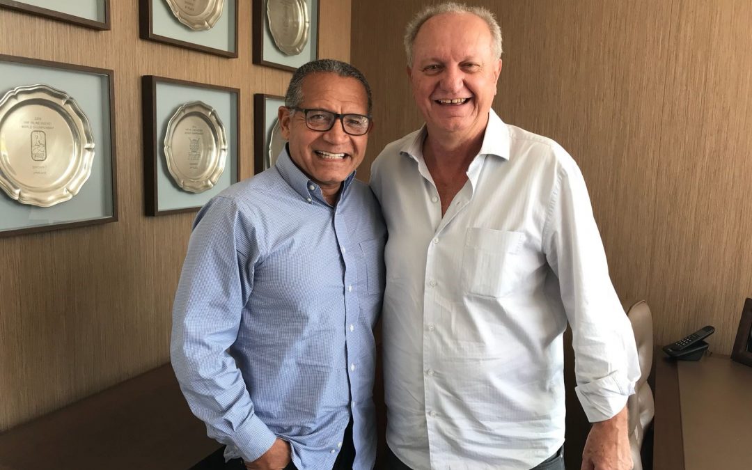 FENACLUBES recebe representante da CBV