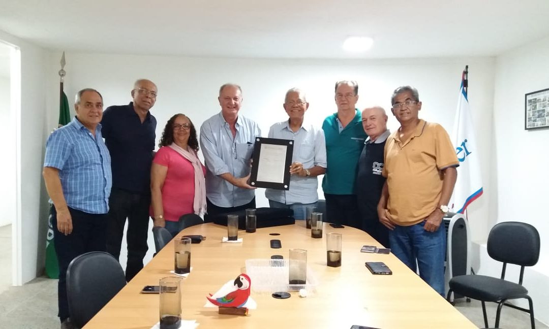 SinLazer inaugura sede nova e recebe homenagem