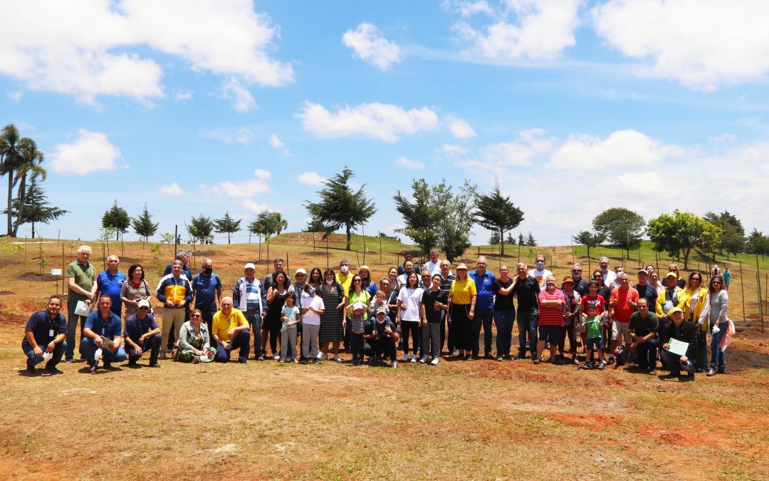 Presidente da FENACLUBES é homenageado nos 60 anos do Santa Mônica Clube de Campo