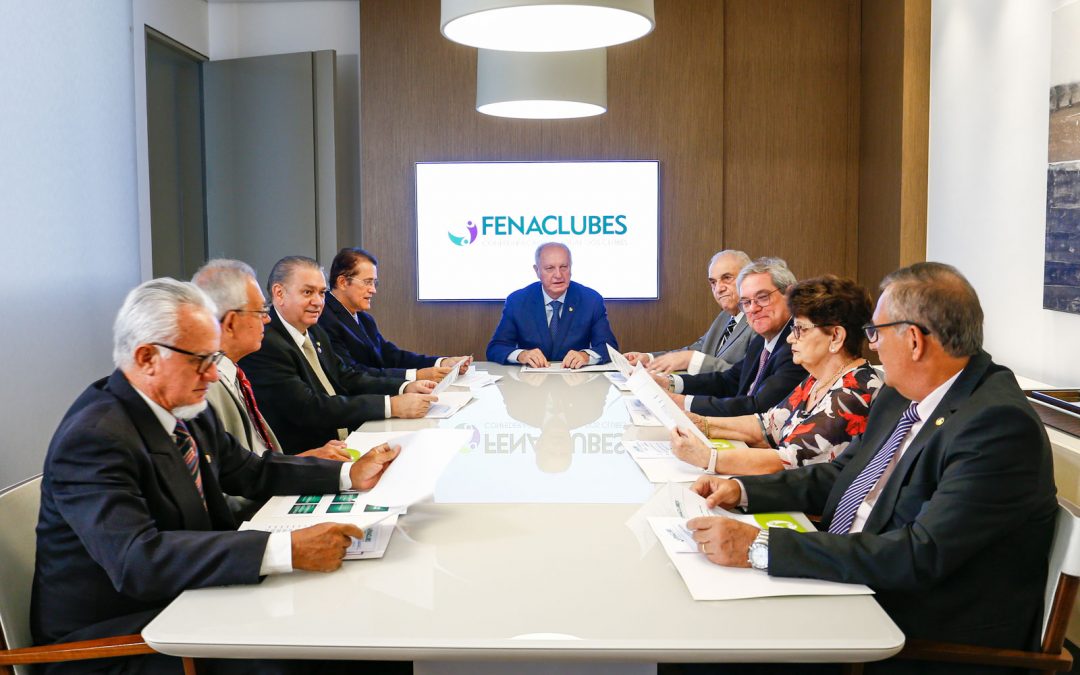 Diretoria e Conselho Fiscal da FENACLUBES são reeleitos