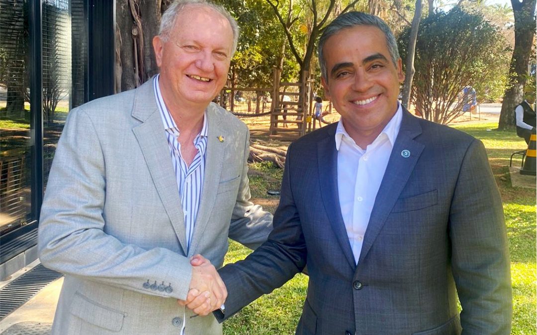 Ministro da Cidadania recebe presidente da FENACLUBES