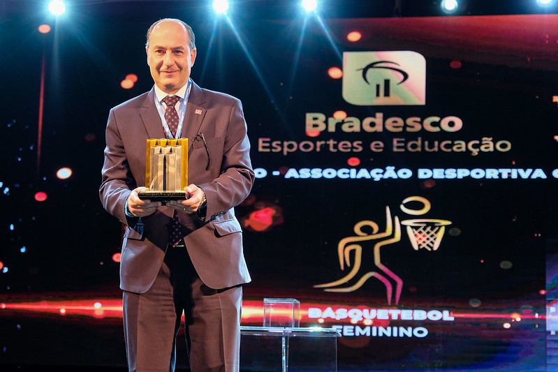 Caxiense é eleito o melhor jogador do Sul-Americano de Clubes de vôlei  masculino