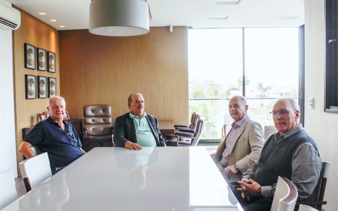 FENACLUBES recebe visita do presidente do COB