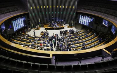 Comissão do Esporte reconhece papel dos treinadores e aprova gratificação